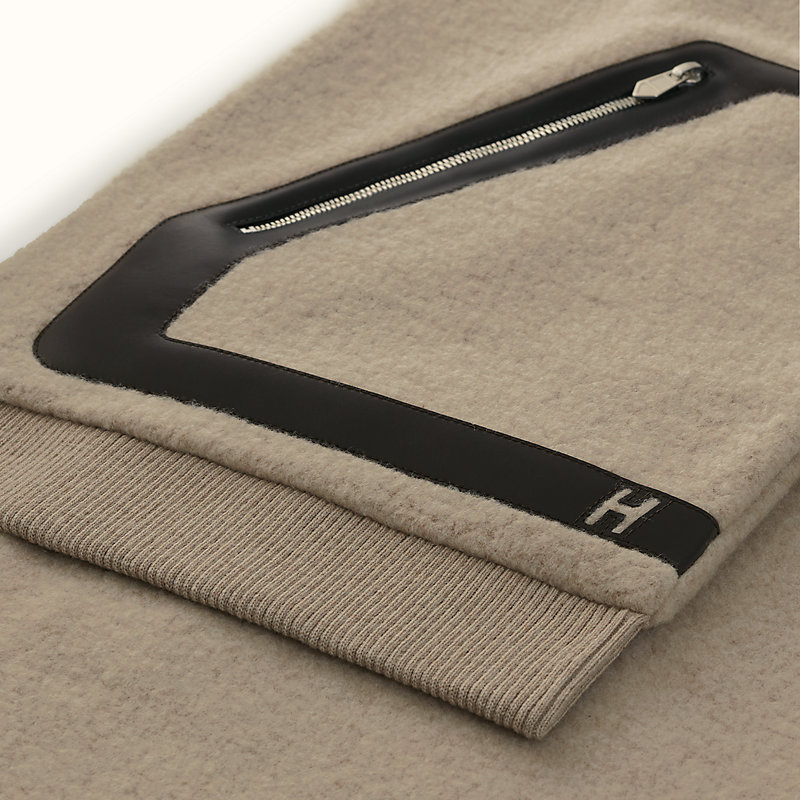 マフラー 《テディ・ポケット》 | Hermès - エルメス-公式サイト